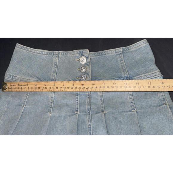 BDG Urban Outfitter Denim Pleated School Girl Jean Mini Skirt 3 Button Front M - Picture 4 of 9